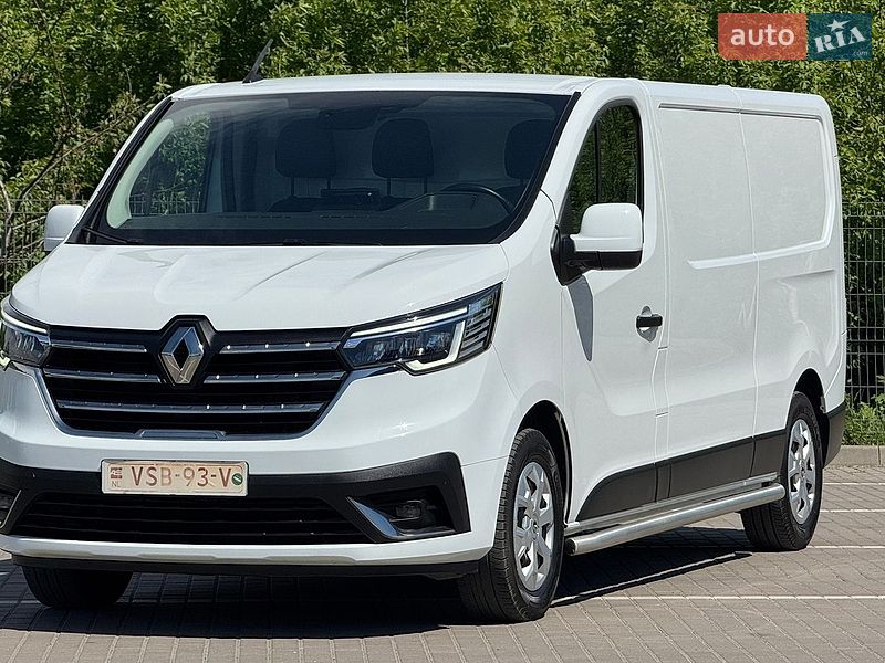 Вантажний фургон Renault Trafic 2022 в Дубні