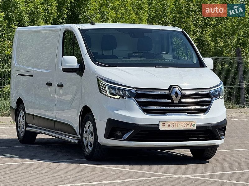 Вантажний фургон Renault Trafic 2022 в Дубні