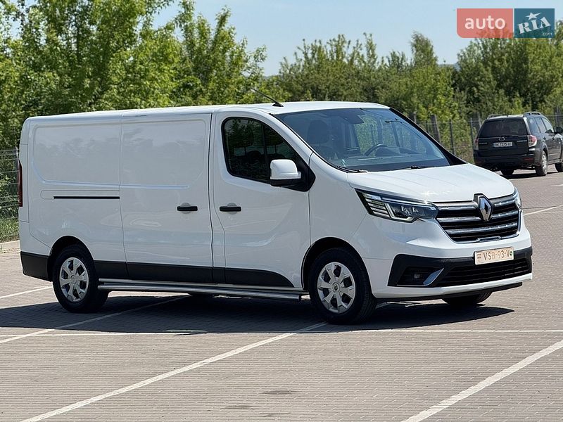 Вантажний фургон Renault Trafic 2022 в Дубні