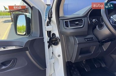 Вантажний фургон Renault Trafic 2022 в Дубні