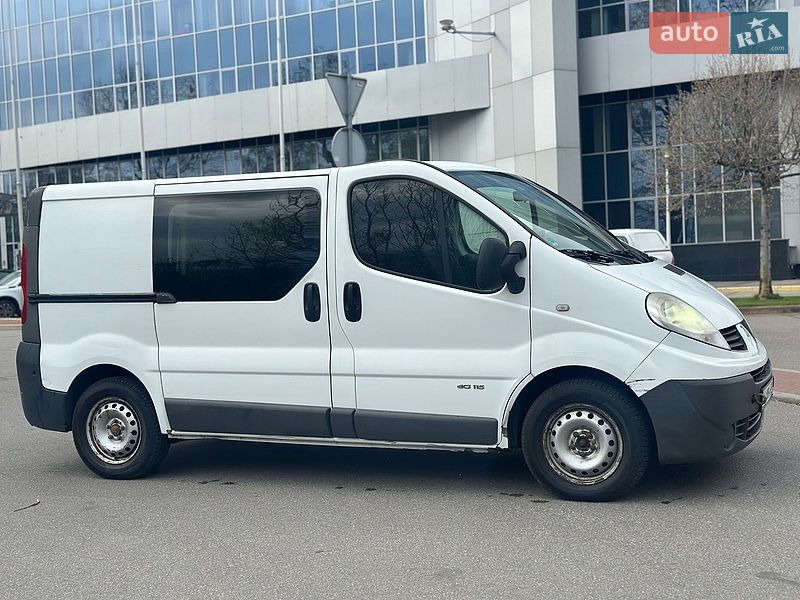 Грузовой фургон Renault Trafic 2014 в Киеве