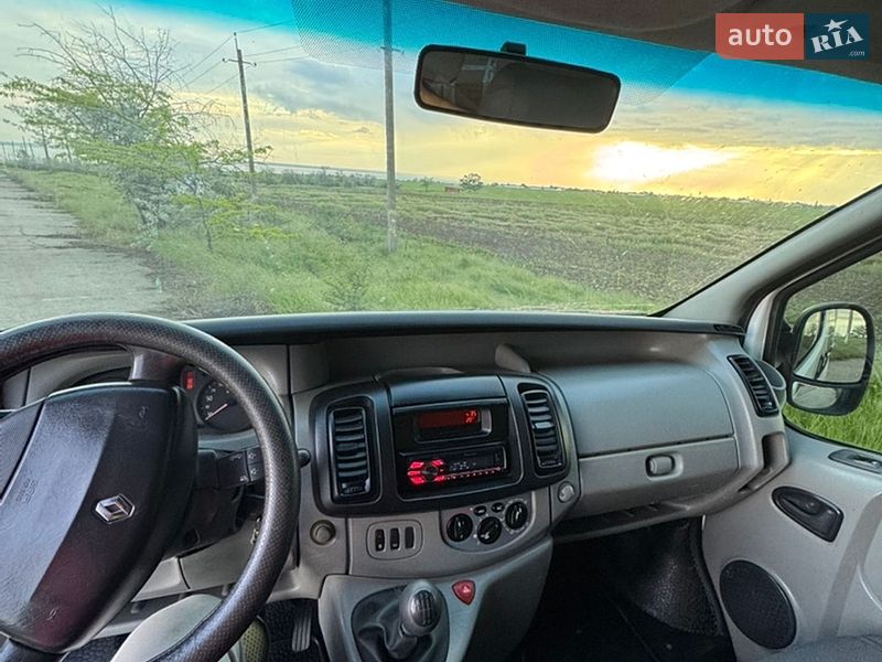 Минивэн Renault Trafic 2008 в Овидиополе