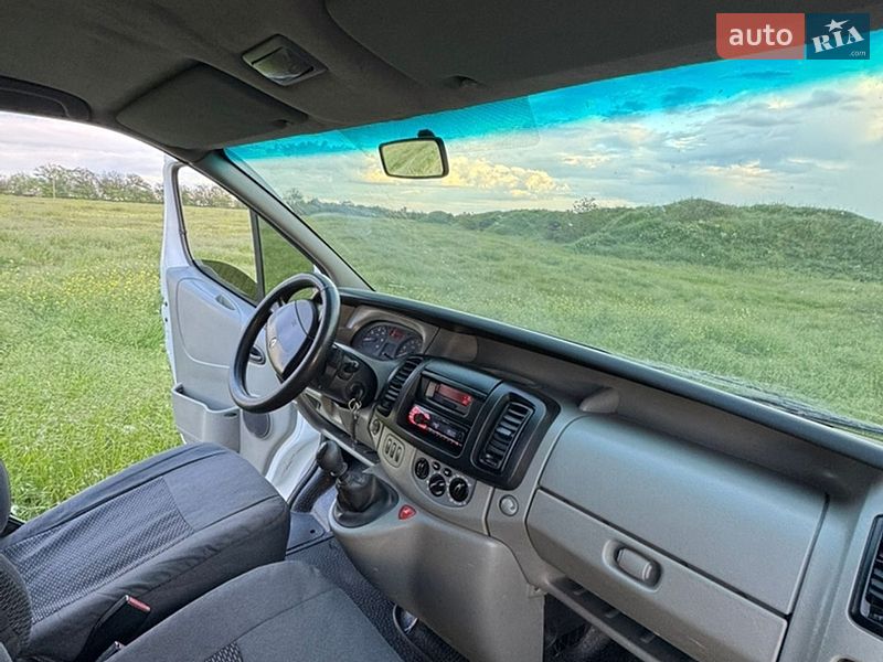 Минивэн Renault Trafic 2008 в Овидиополе