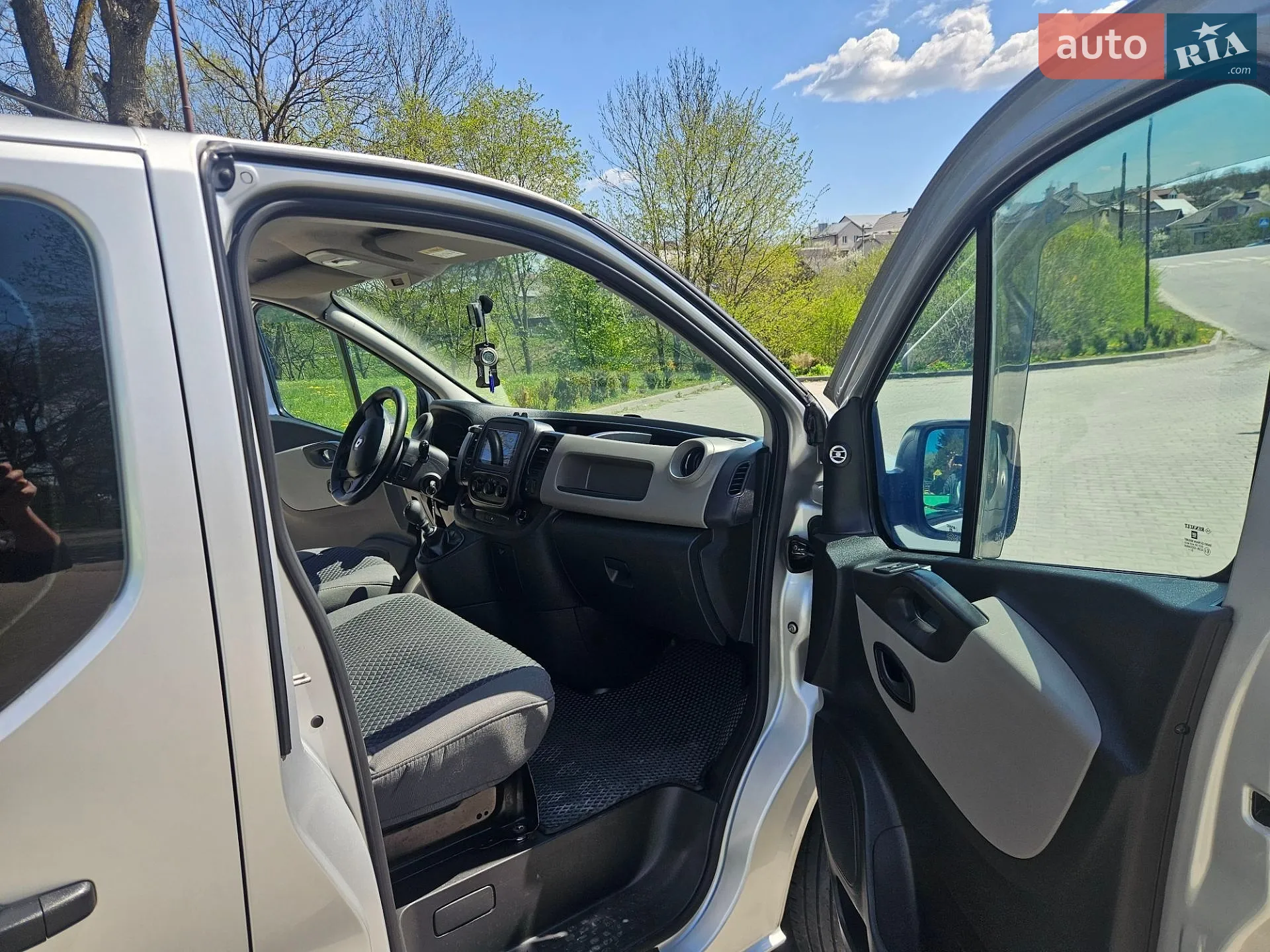 2015 Renault Trafic - мініатюра 9