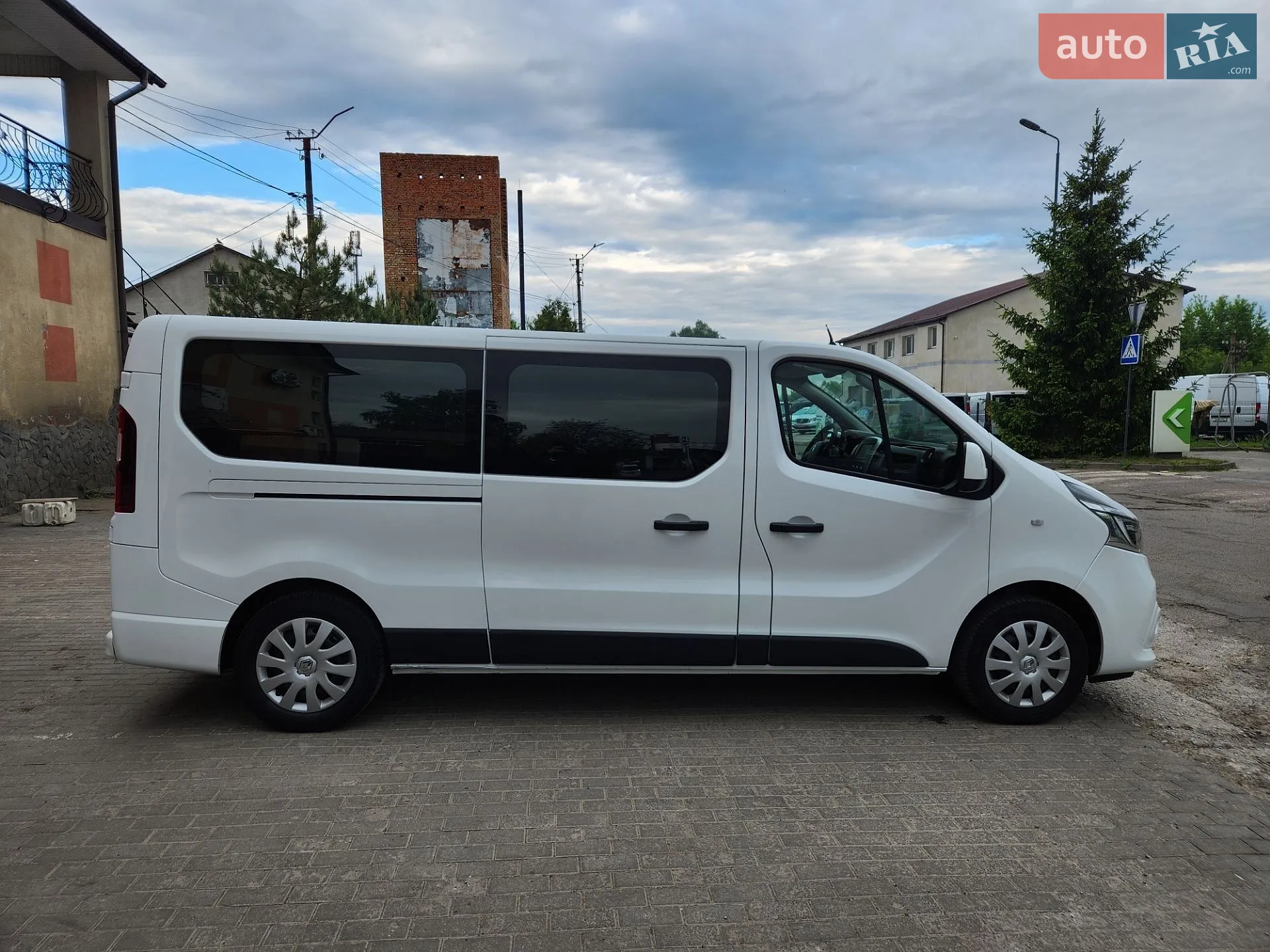 2020 Renault Trafic - мініатюра 8