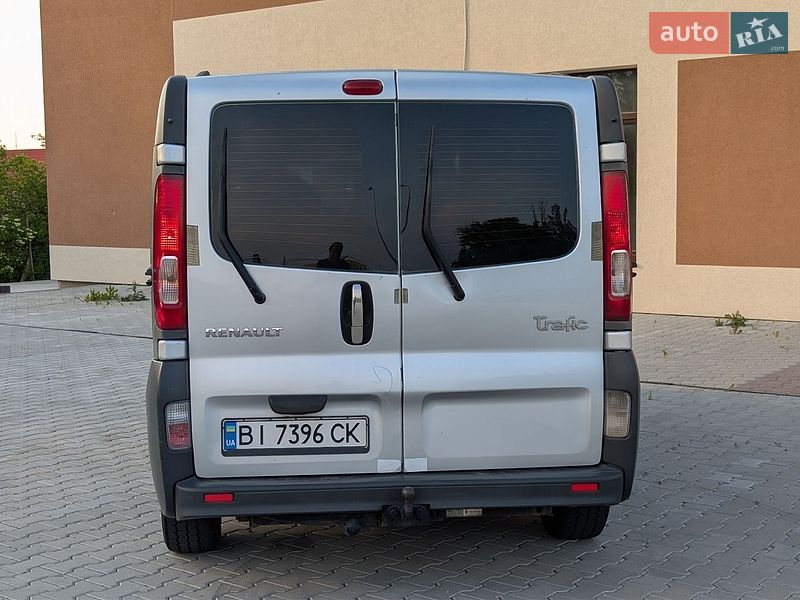 Минивэн Renault Trafic 2008 в Ивано-Франковске фото 5 Минивэн Renault Trafic 2008 в Ивано-Франковске