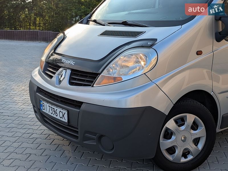 Минивэн Renault Trafic 2008 в Ивано-Франковске фото 12 Минивэн Renault Trafic 2008 в Ивано-Франковске