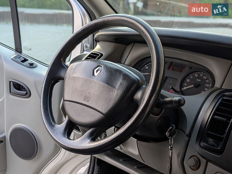 Минивэн Renault Trafic 2008 в Ивано-Франковске фото 30 Минивэн Renault Trafic 2008 в Ивано-Франковске