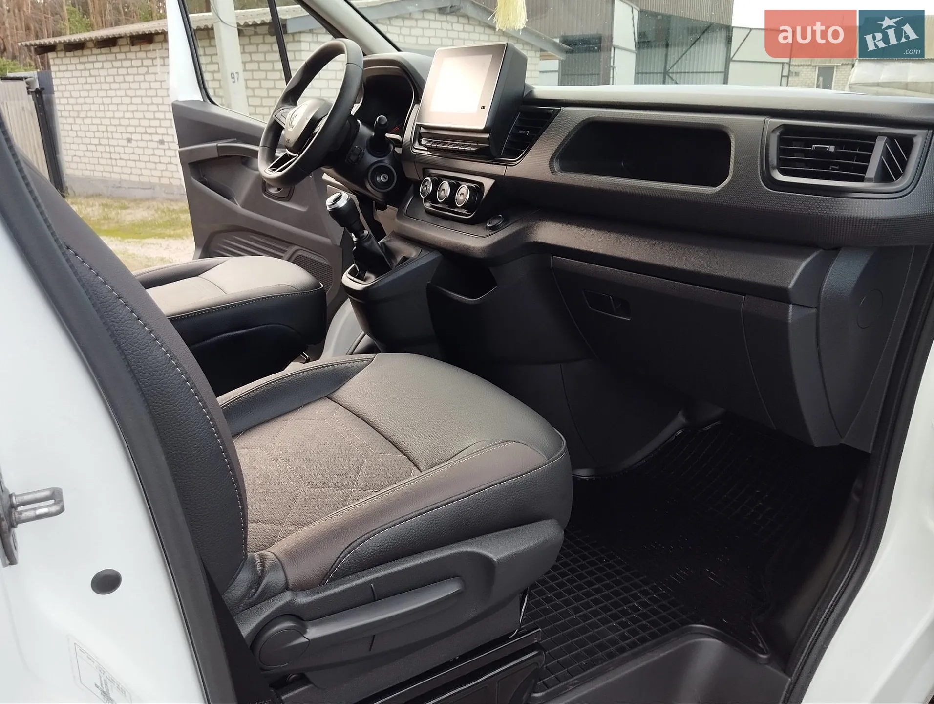 2021 Renault Trafic - мініатюра 9