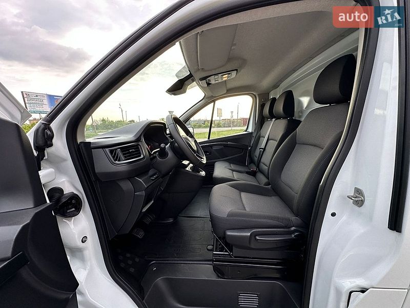 Грузовой фургон Renault Trafic 2022 в Киеве