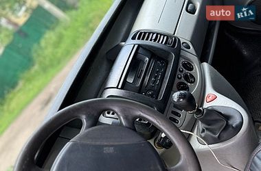 Минивэн Renault Trafic 2003 в Смеле