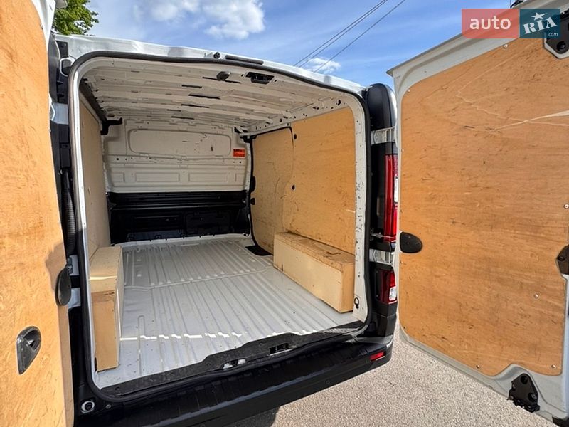 Грузовой фургон Renault Trafic 2022 в Киеве