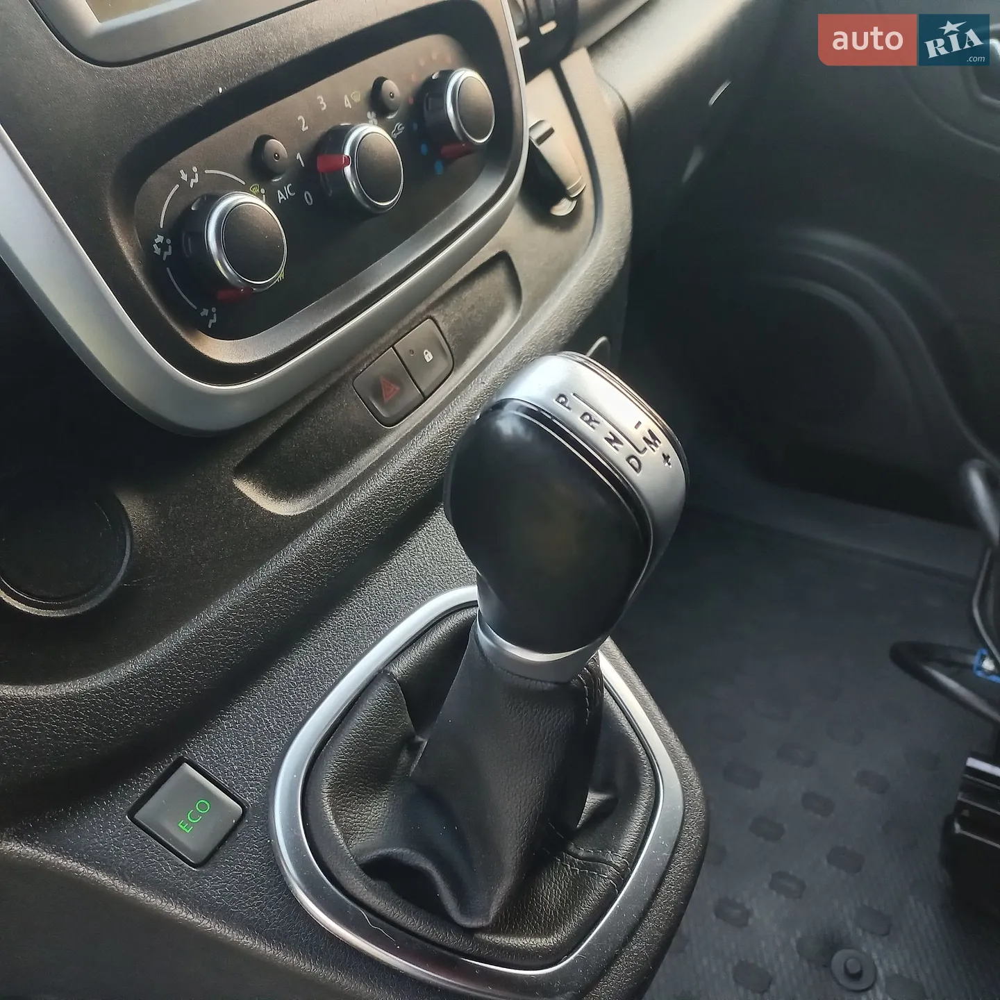 2021 Renault Trafic - мініатюра 16