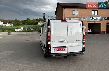 Грузопассажирский фургон Renault Trafic 2017 в Буче