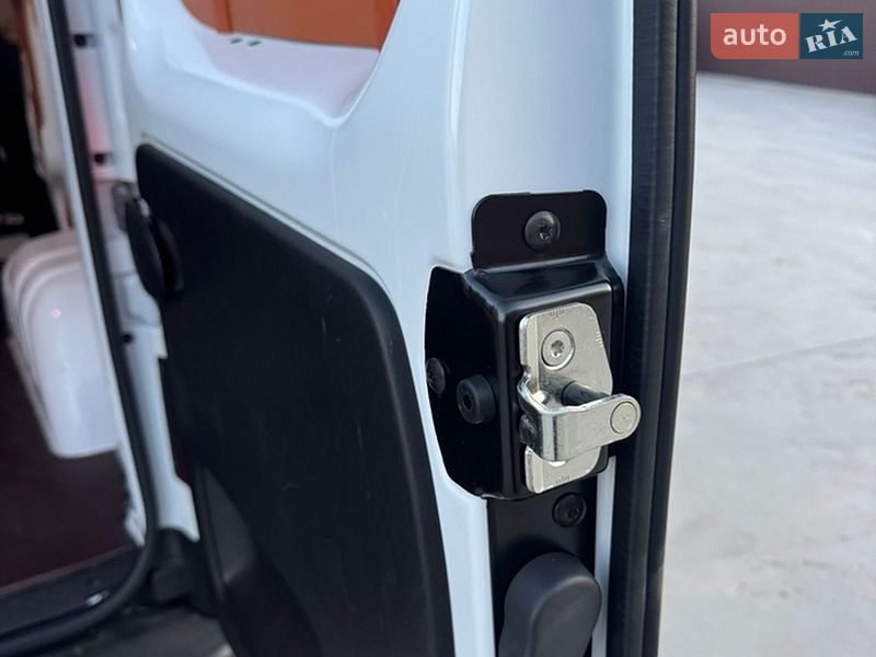 Грузовой фургон Renault Trafic 2024 в Дубно
