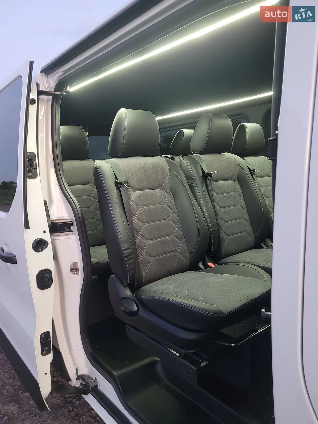 2021 Renault Trafic - мініатюра 52