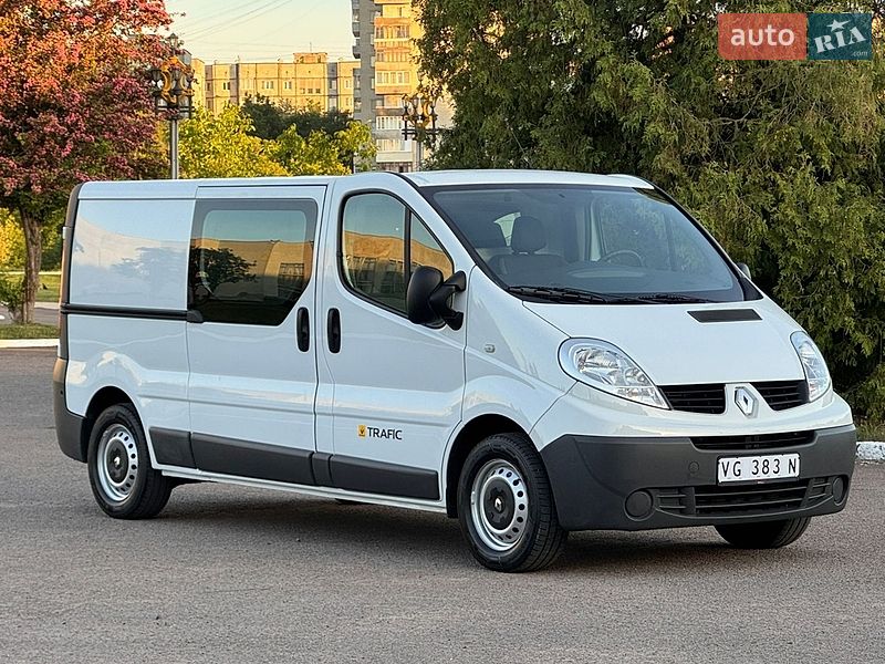 Вантажний фургон Renault Trafic 2014 в Рівному