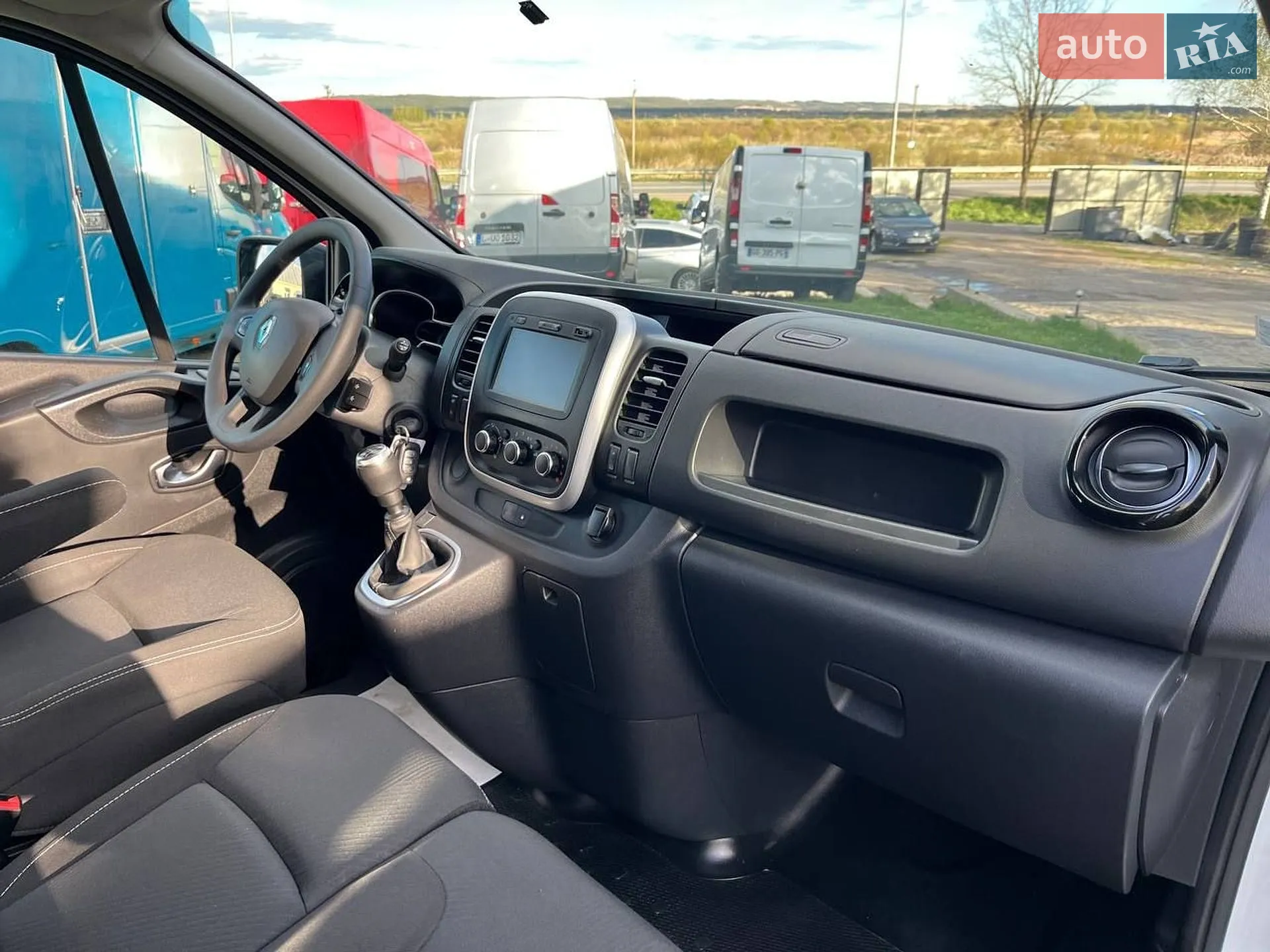 2021 Renault Trafic - мініатюра 24