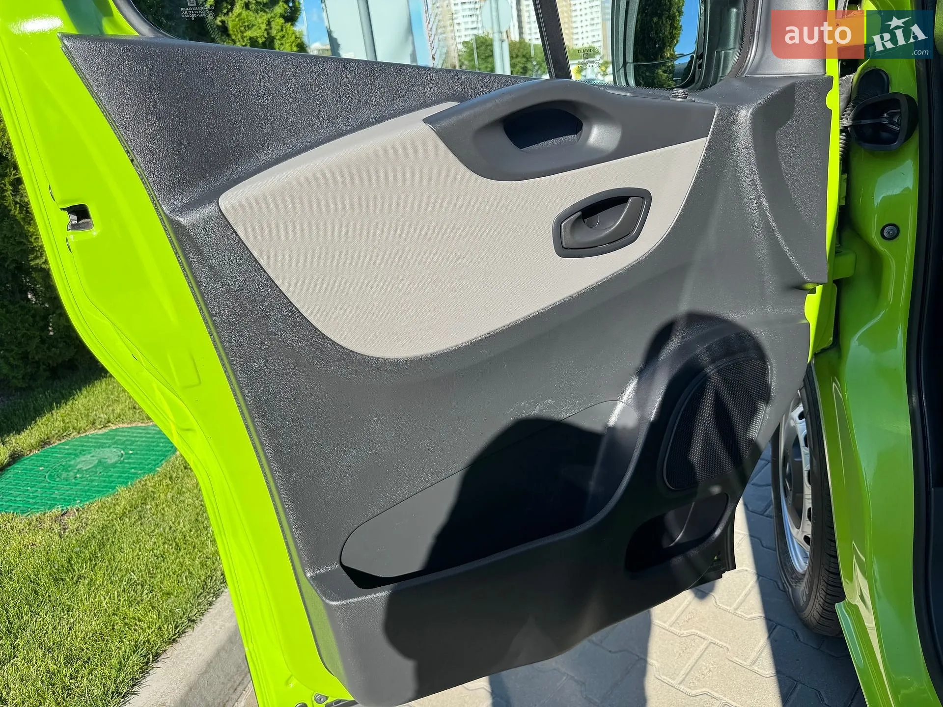 2015 Renault Trafic - мініатюра 48