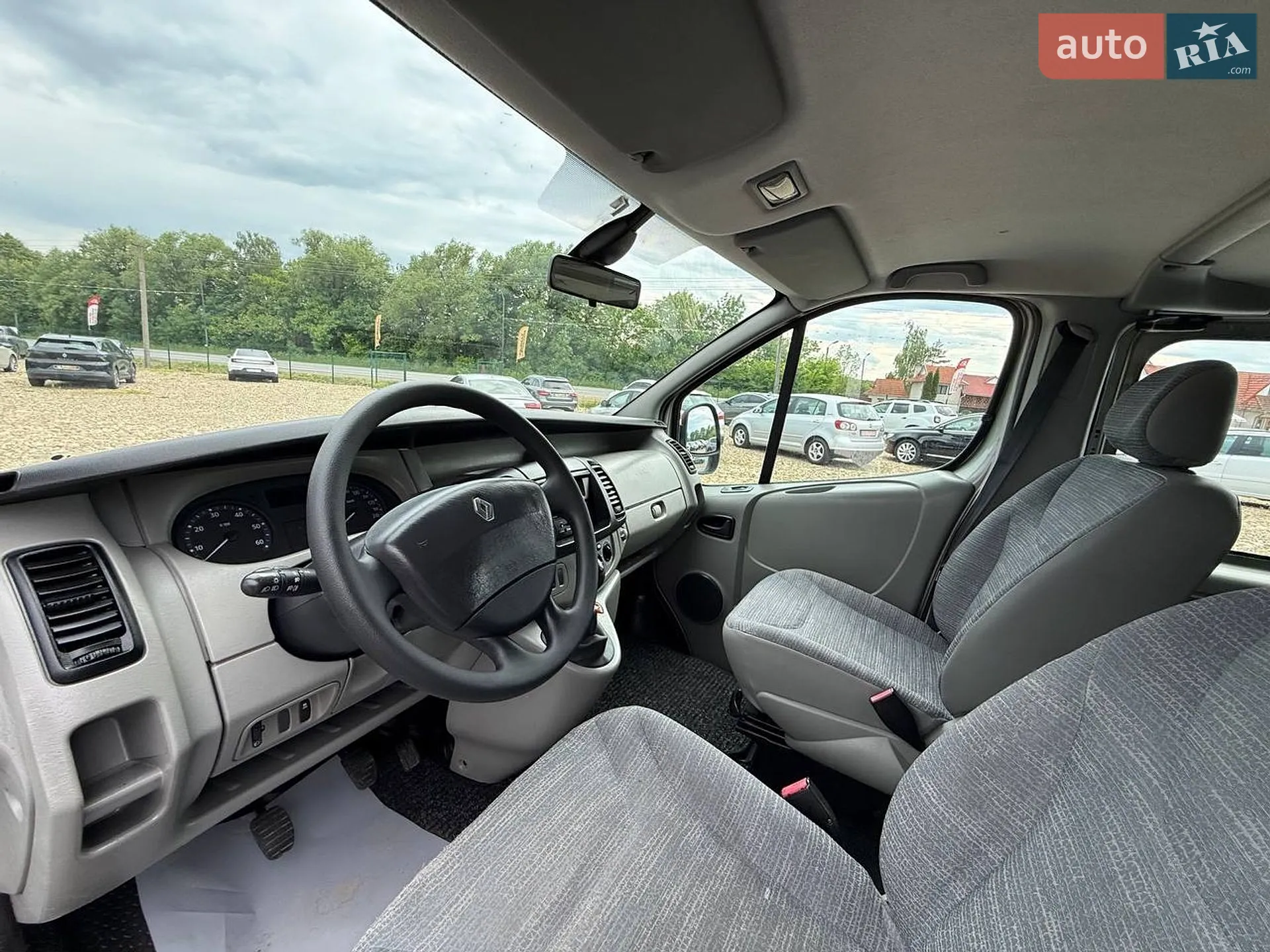 2010 Renault Trafic - мініатюра 16