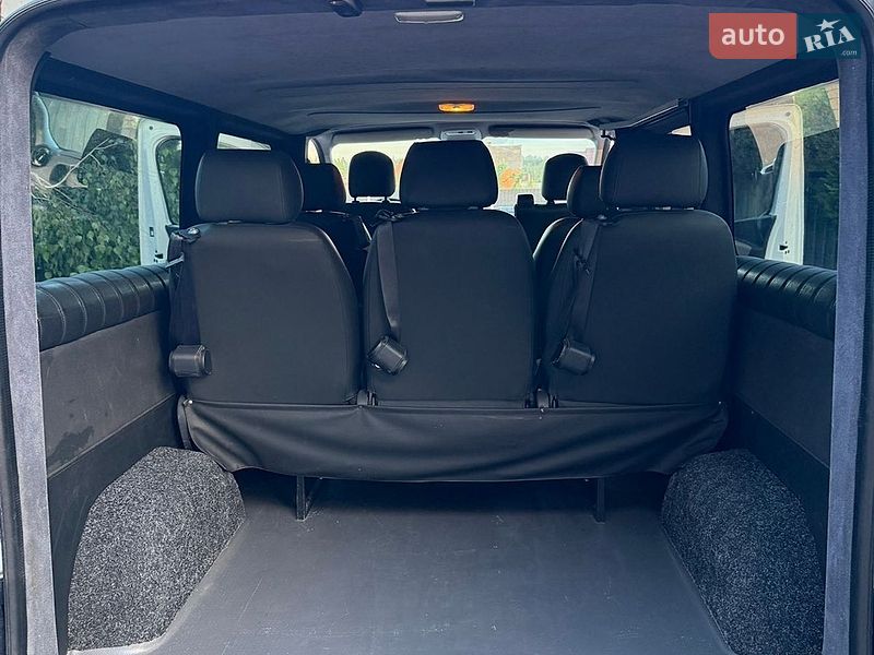 Минивэн Renault Trafic 2016 в Рокитном