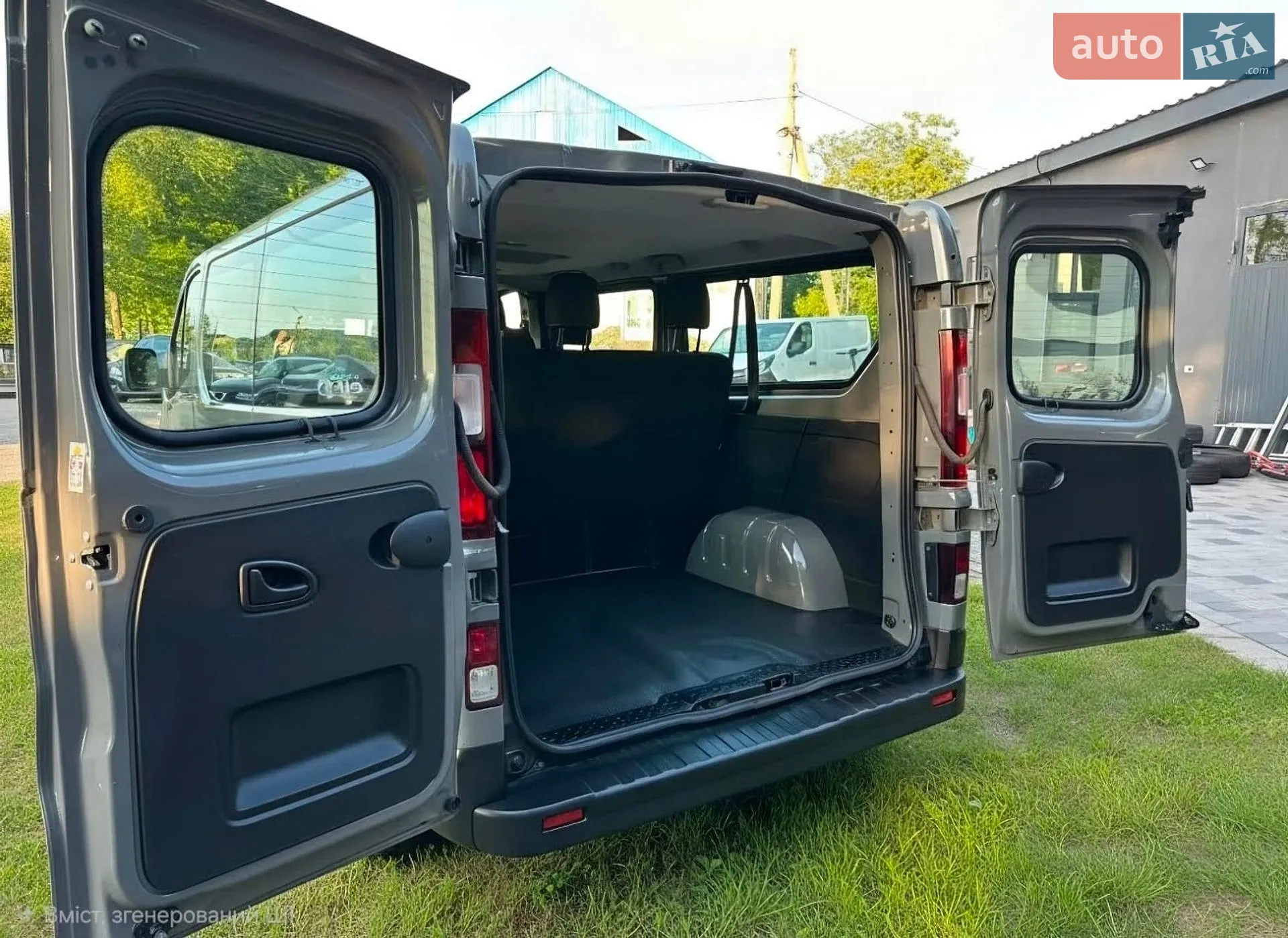 2019 Renault Trafic - мініатюра 12