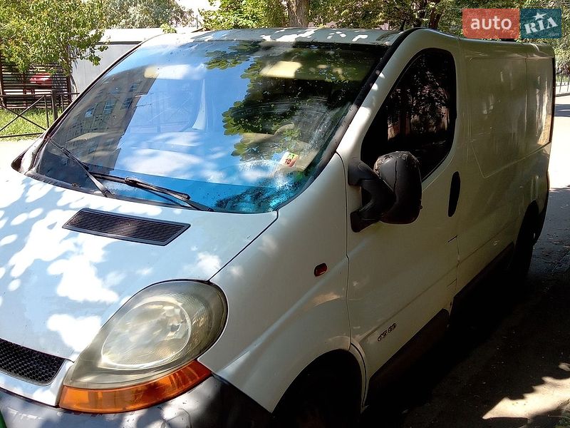 Грузовой фургон Renault Trafic 2005 в Одессе