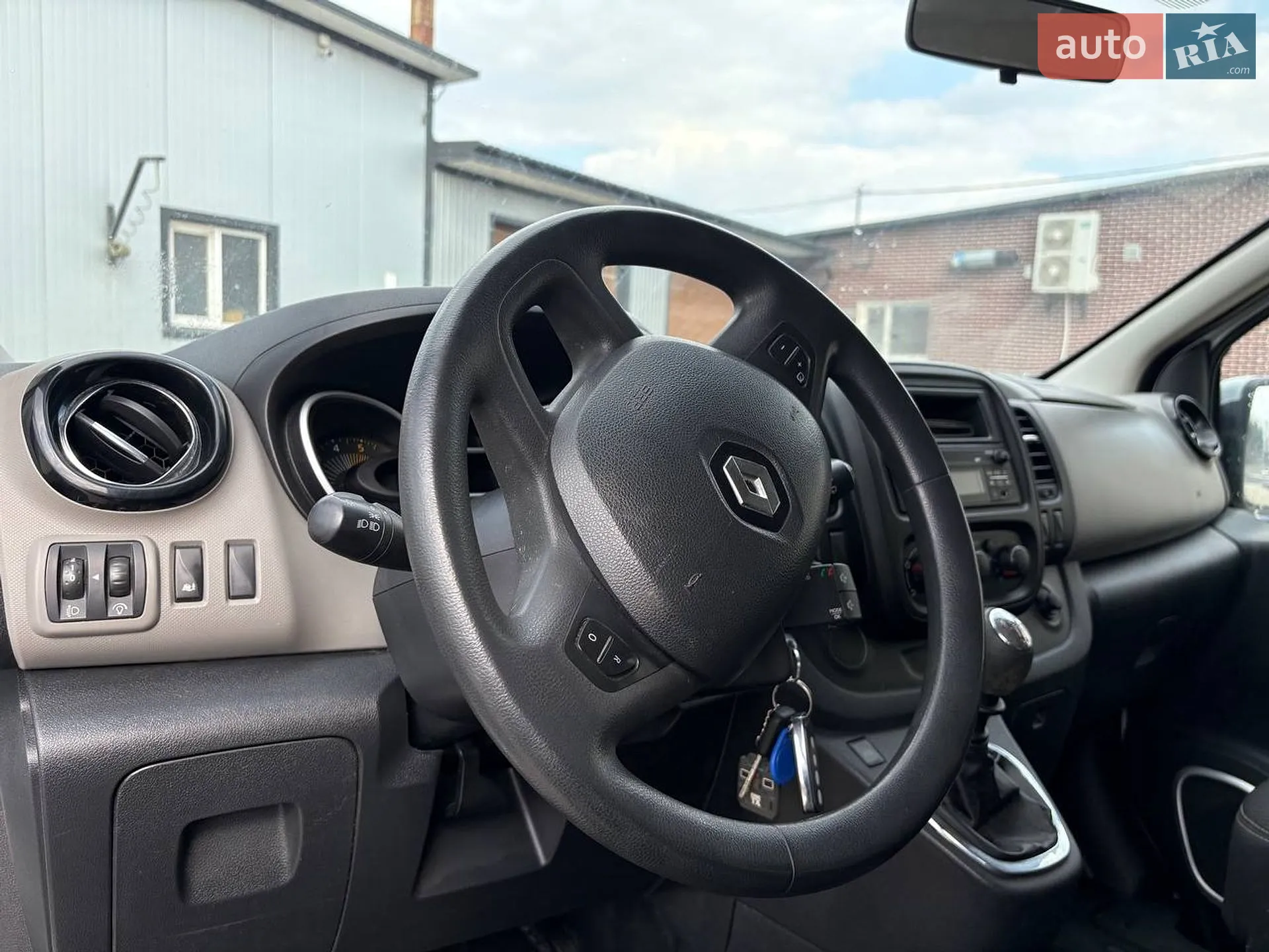 2014 Renault Trafic - мініатюра 3