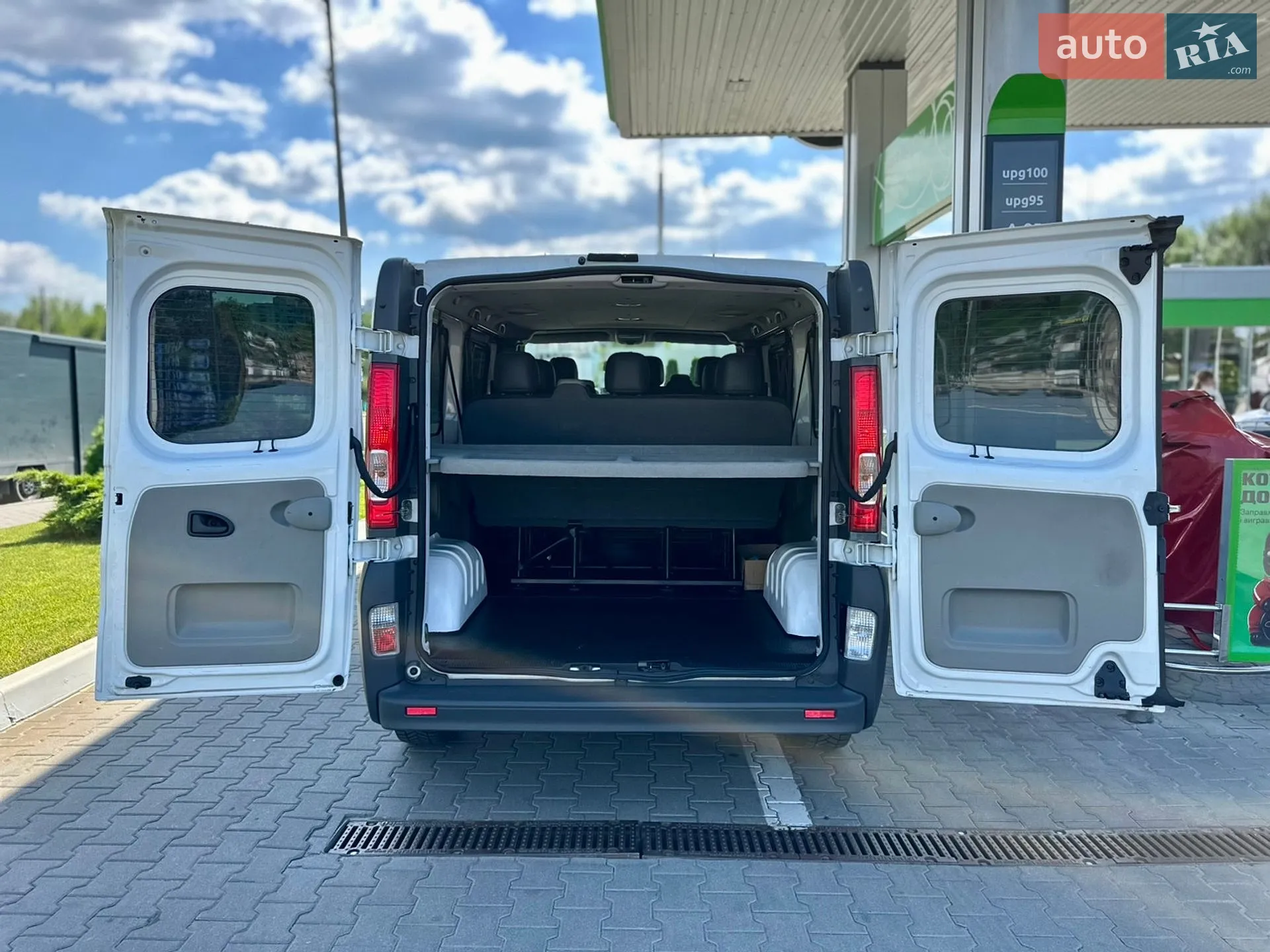 2012 Renault Trafic - мініатюра 40
