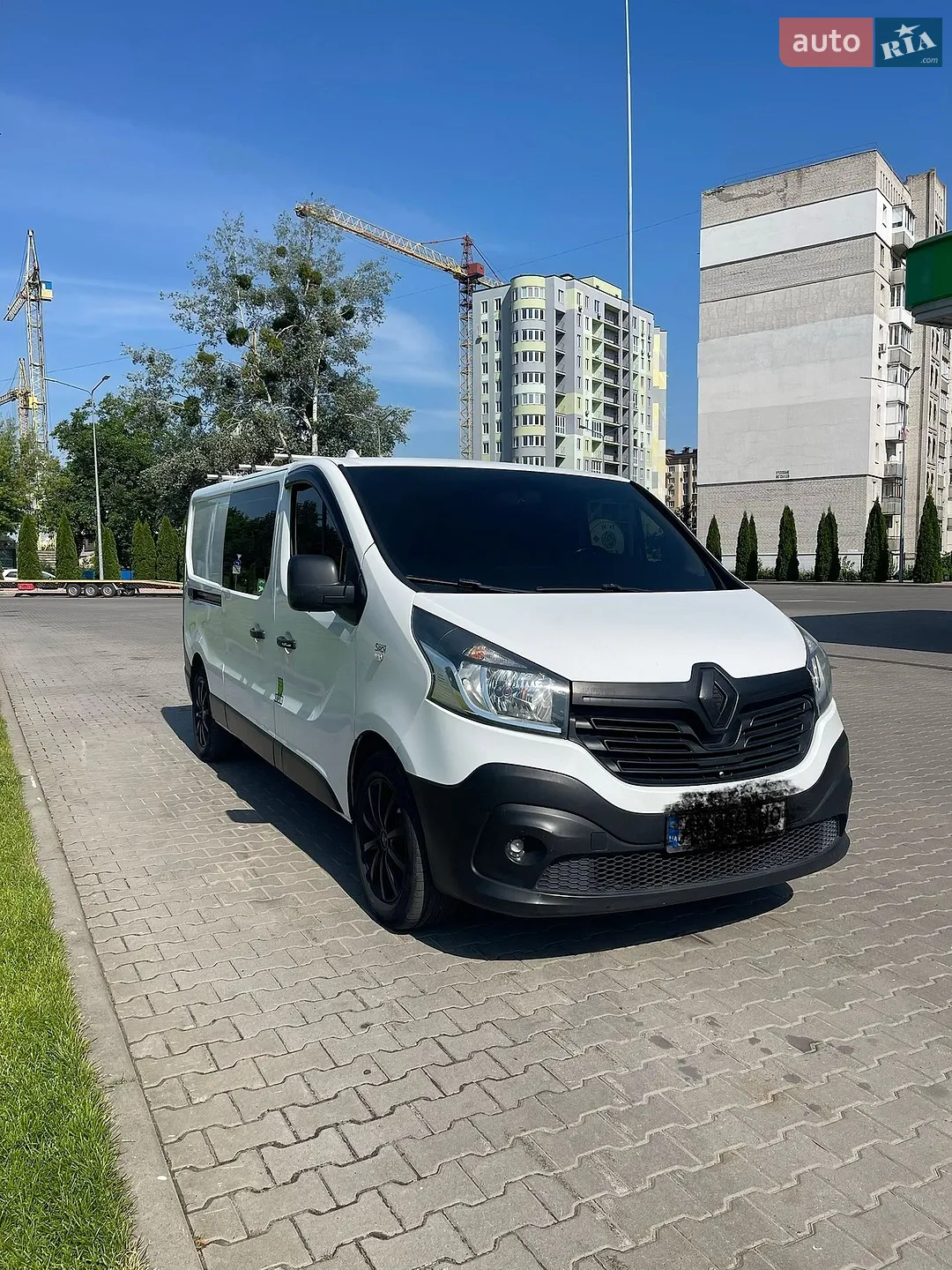 2015 Renault Trafic - мініатюра 3