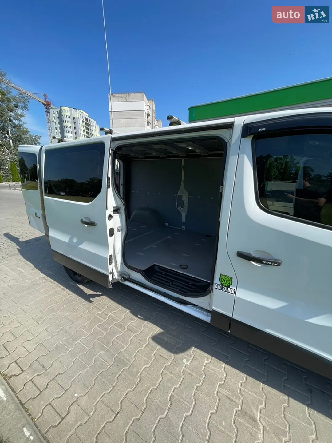 2015 Renault Trafic - мініатюра 16