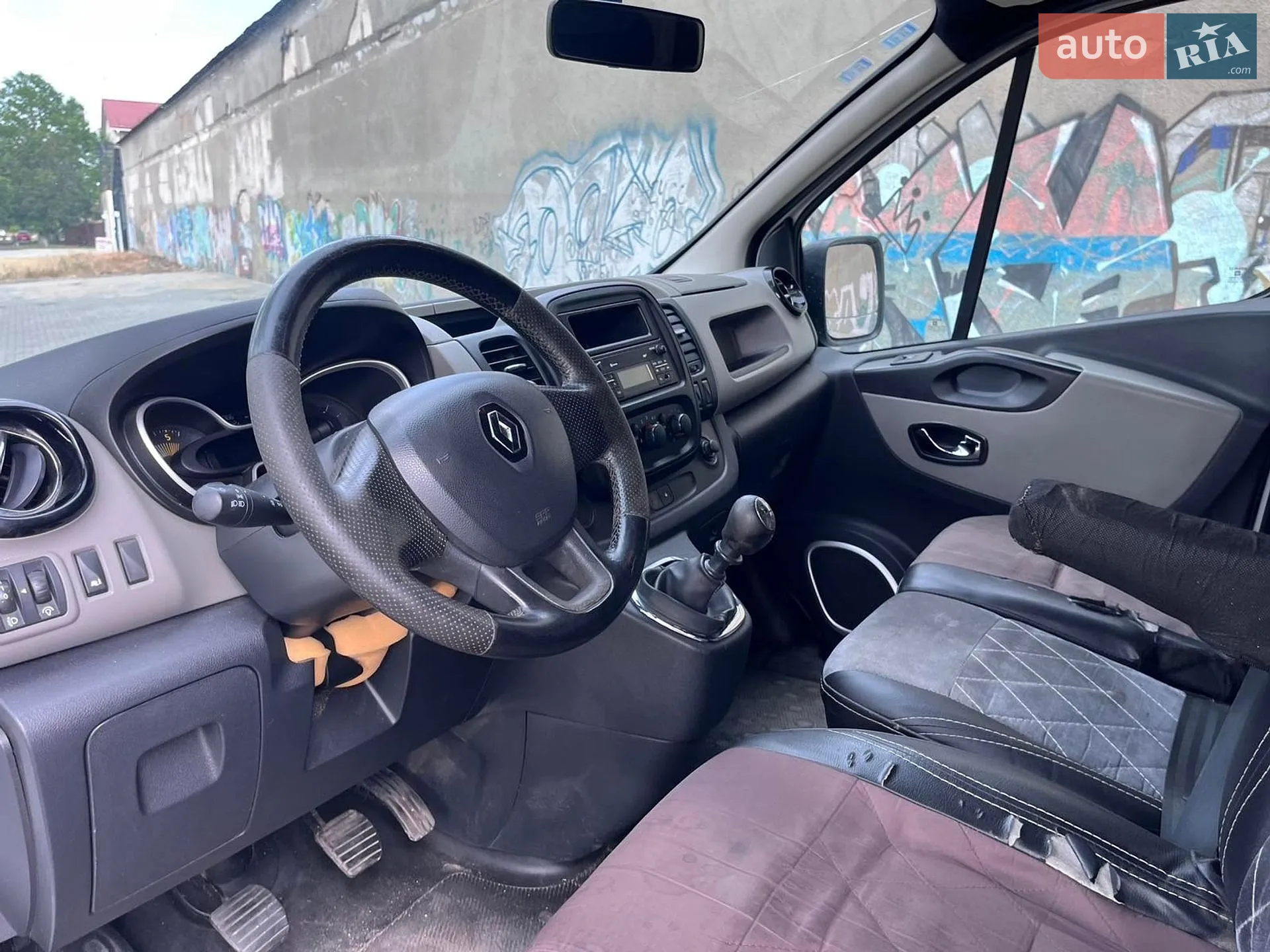 2015 Renault Trafic - мініатюра 13