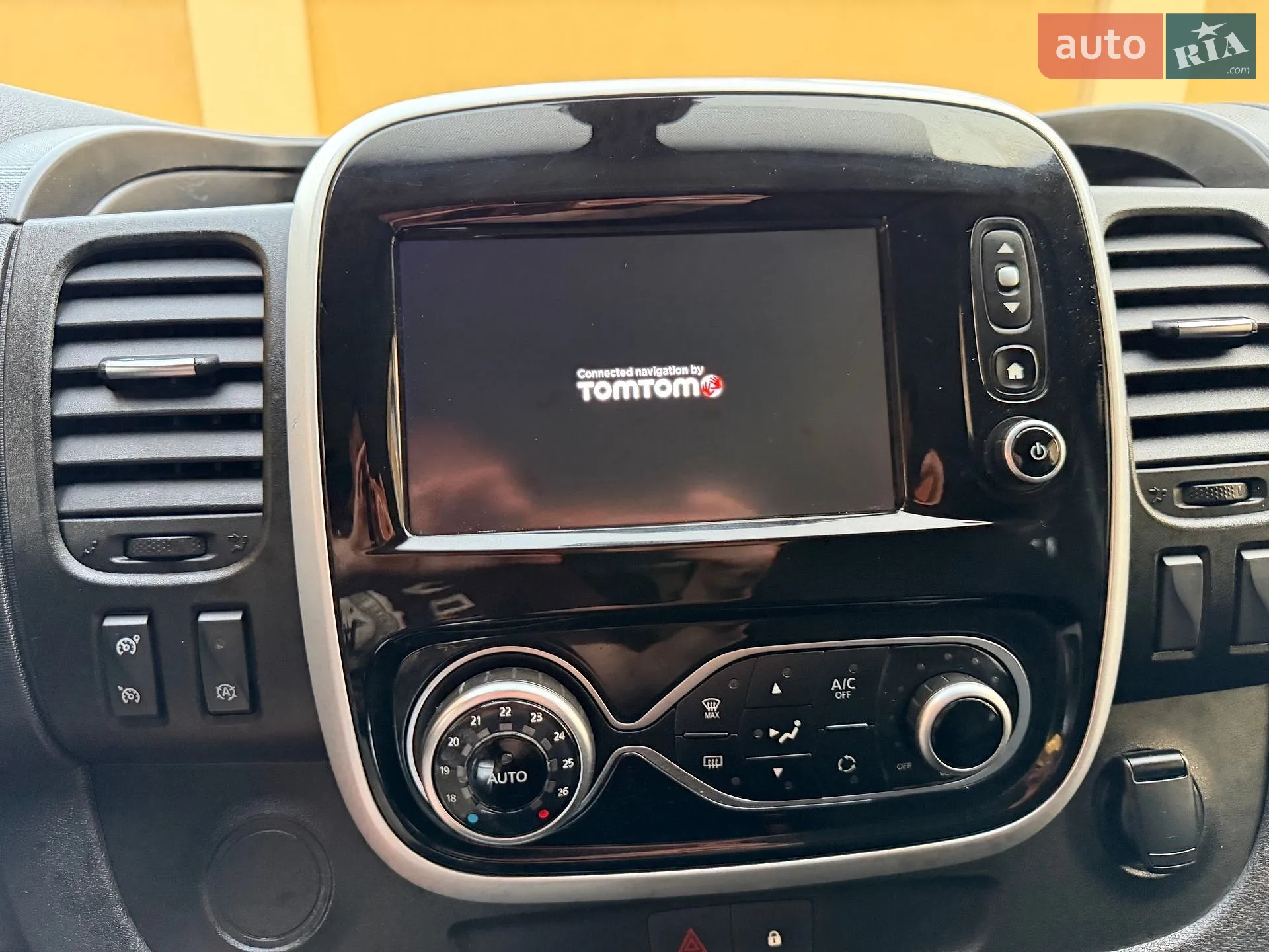 2020 Renault Trafic - мініатюра 110