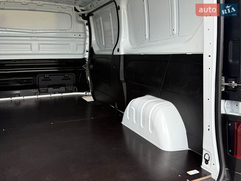 Грузовой фургон Renault Trafic 2023 в Казатине фото 51 Грузовой фургон Renault Trafic 2023 в Казатине