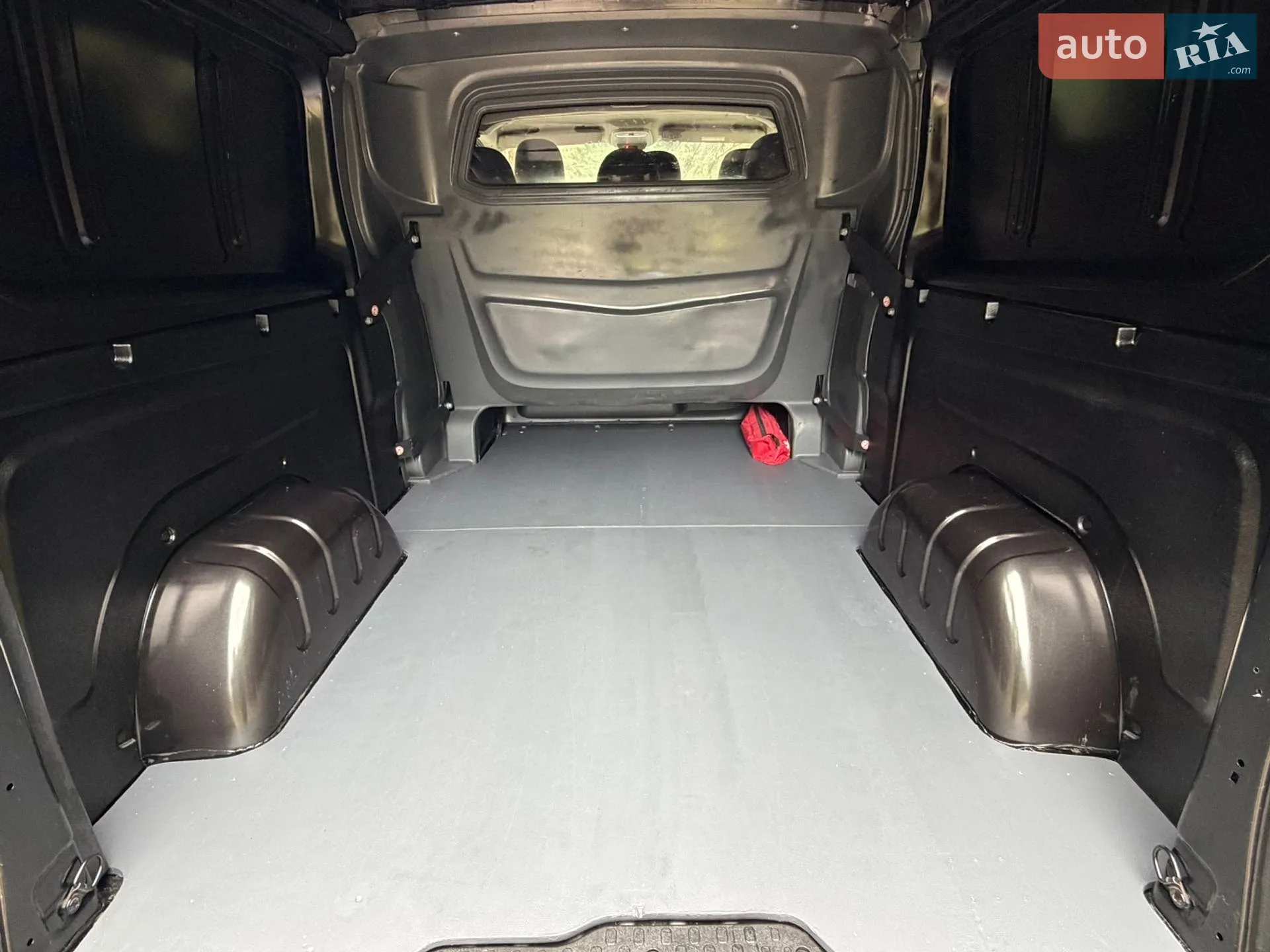 2021 Renault Trafic - мініатюра 52