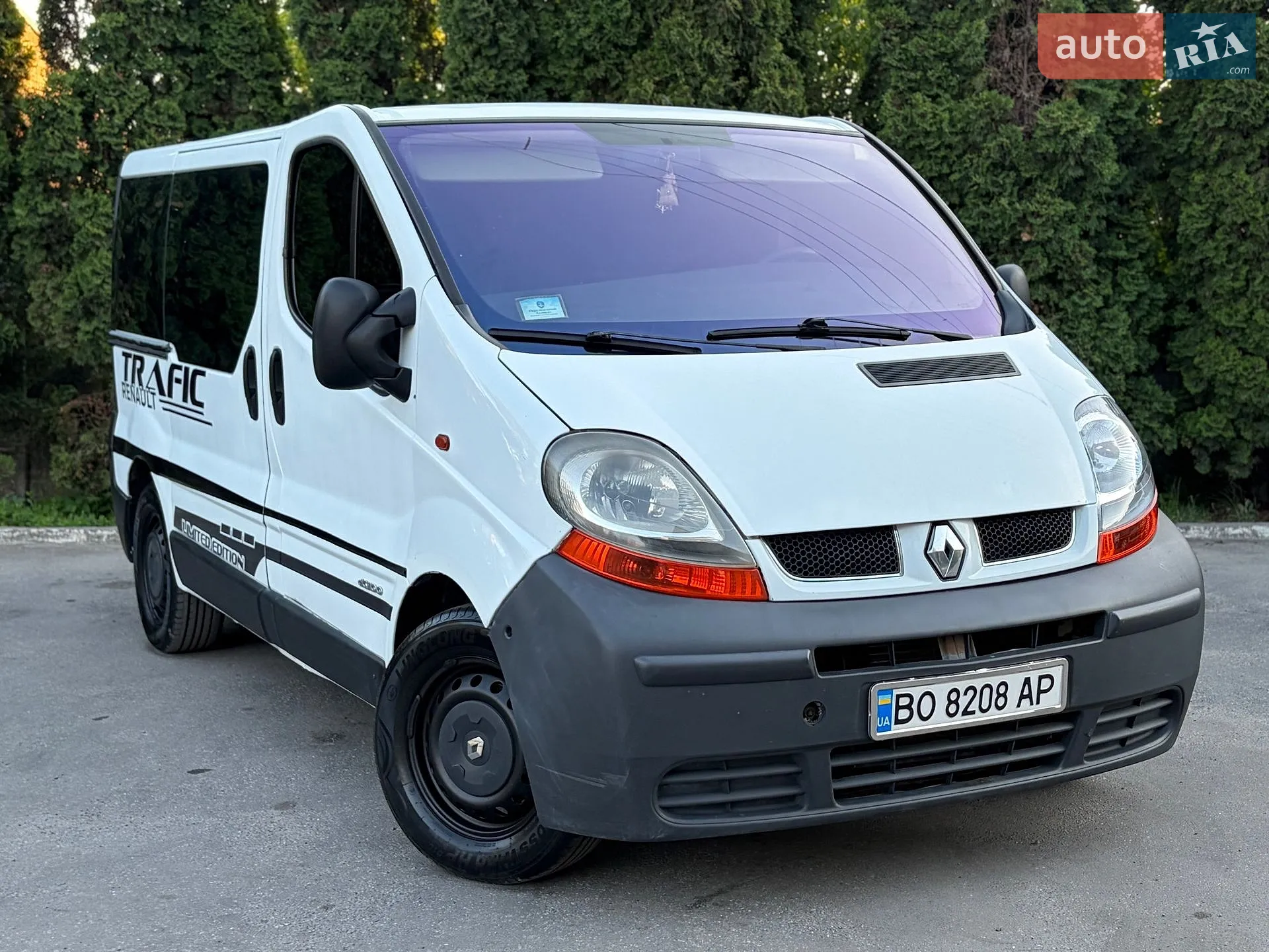 Renault Trafic 2006 VIN VF1FLABA56Y135337 фото оголошення 2 з 24