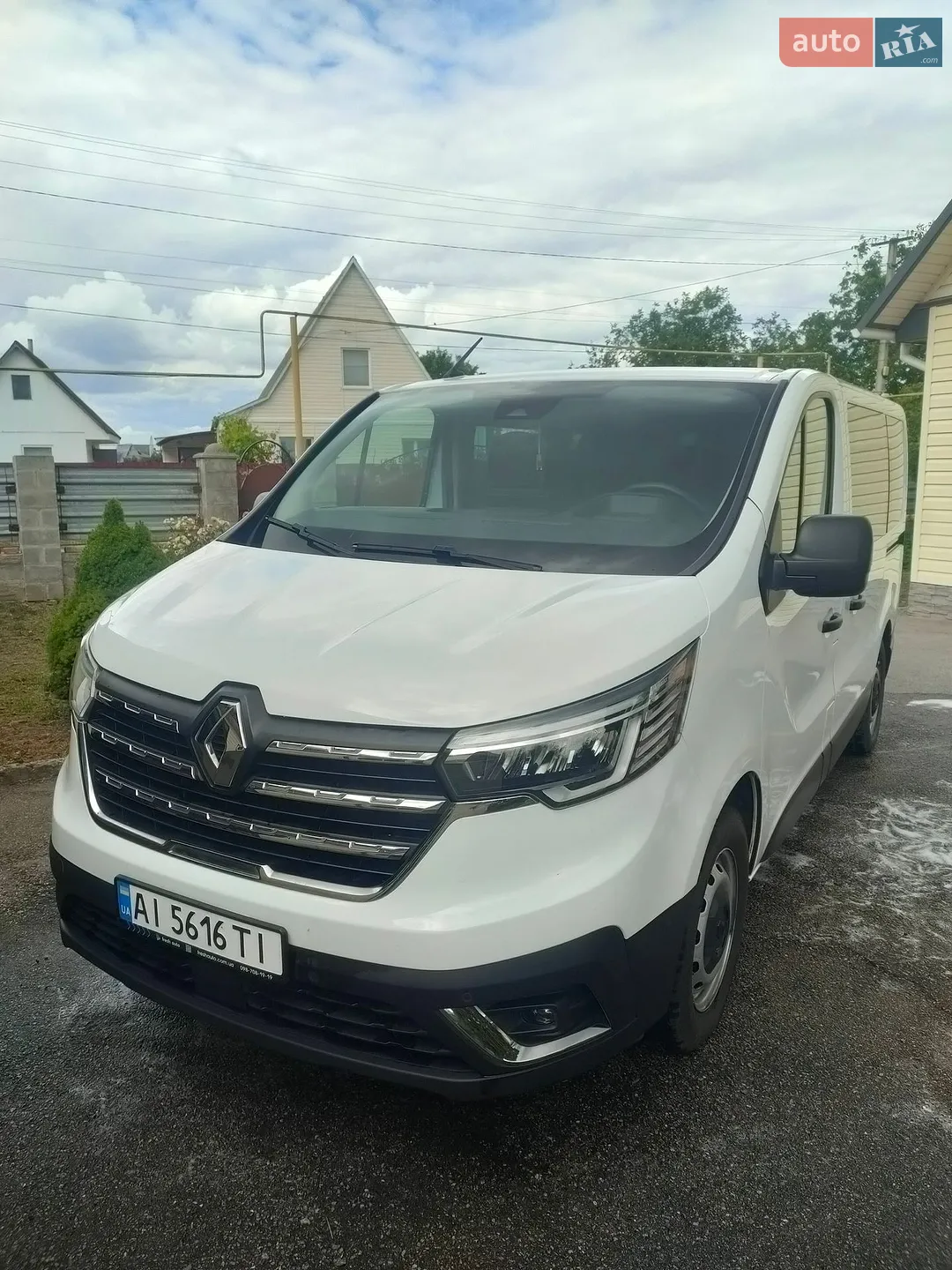 2022 Renault Trafic - мініатюра 2