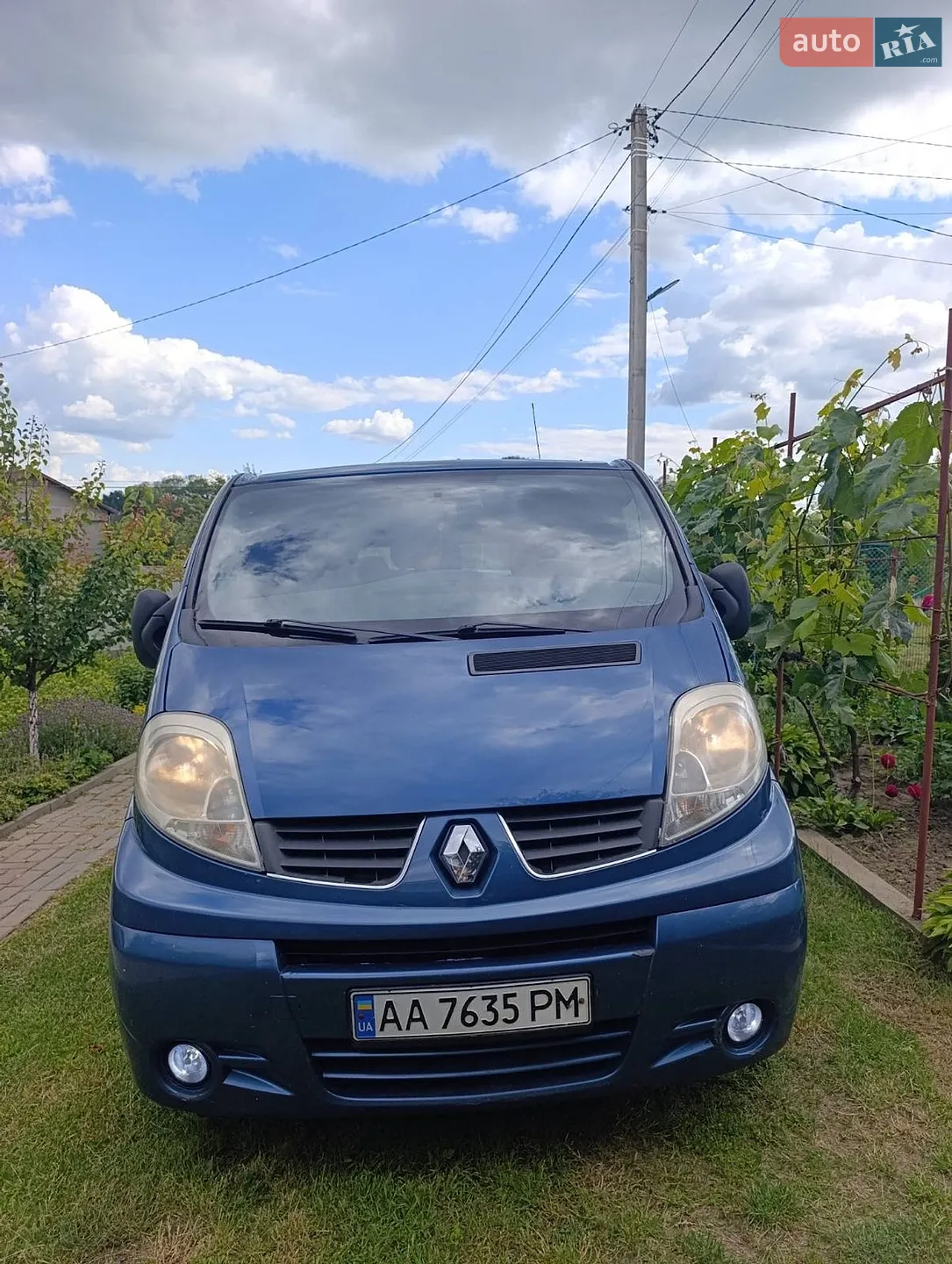 2011 Renault Trafic - мініатюра 2