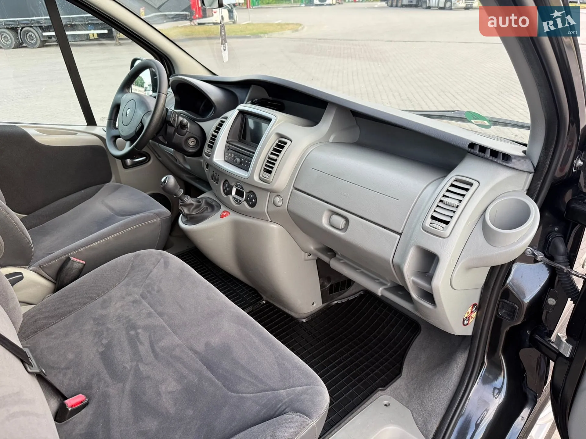 2012 Renault Trafic - мініатюра 25