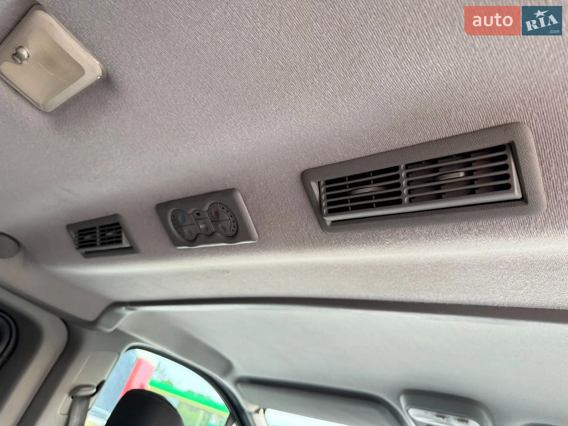 2012 Renault Trafic - мініатюра 31