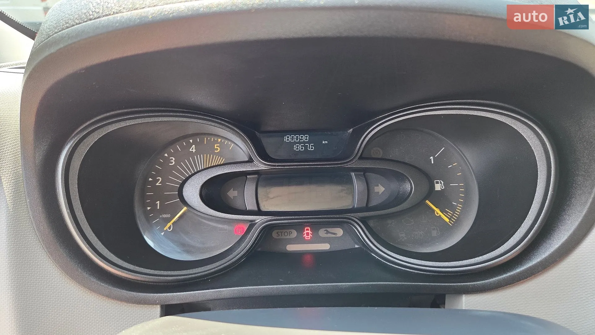 2015 Renault Trafic - мініатюра 25
