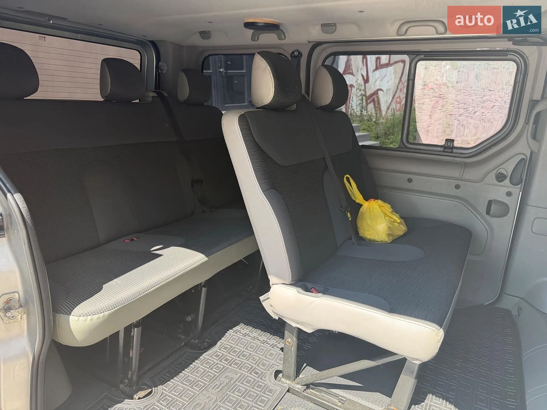 2010 Renault Trafic - мініатюра 19