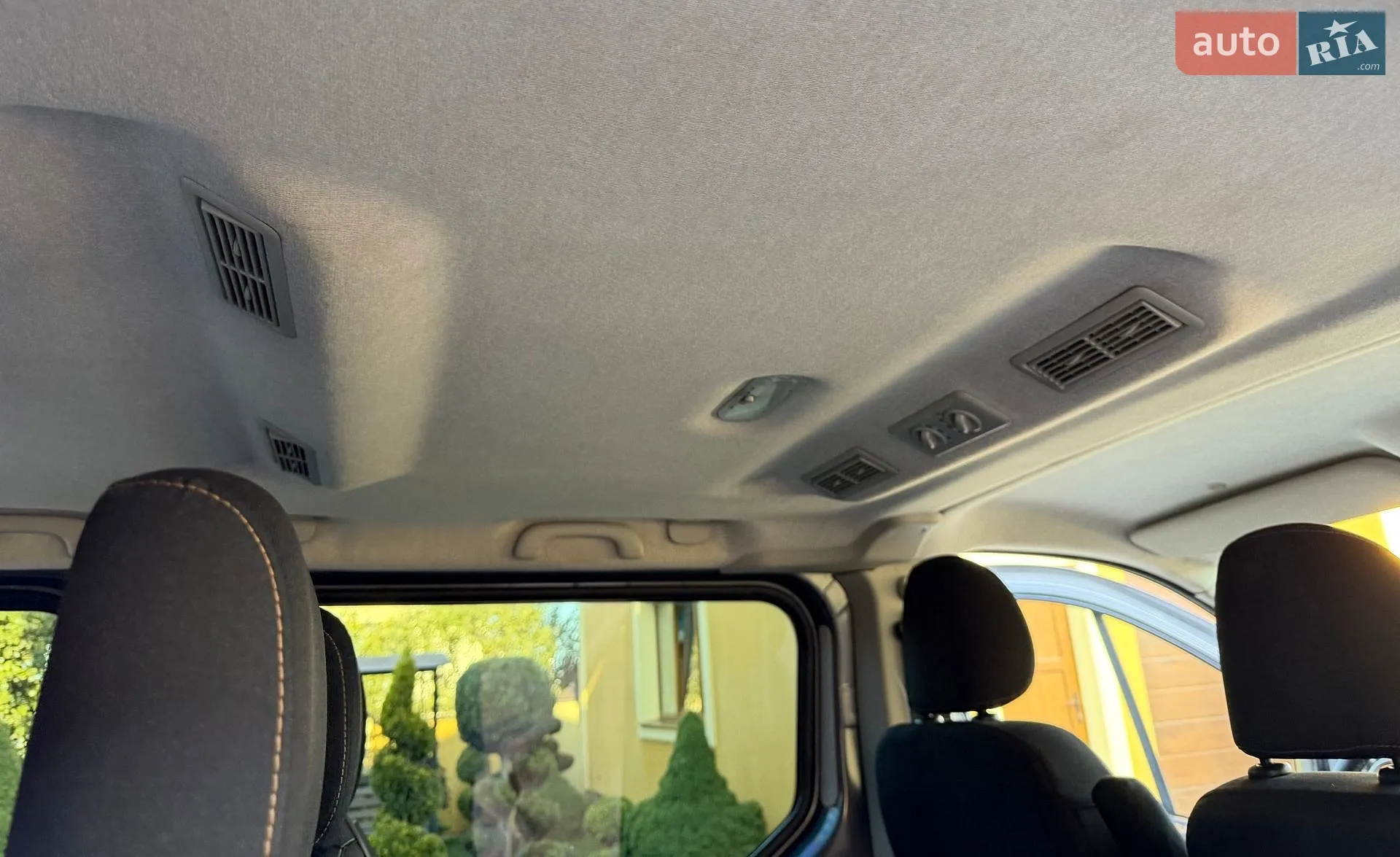 2017 Renault Trafic - мініатюра 76