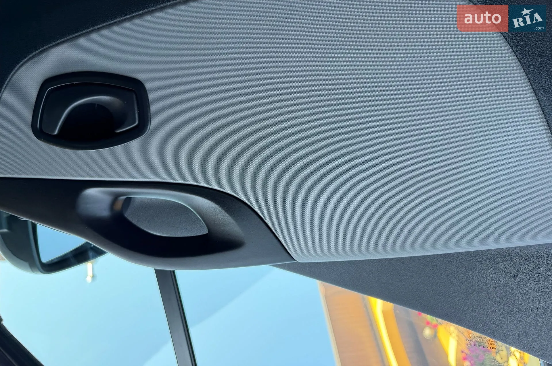 2017 Renault Trafic - мініатюра 84