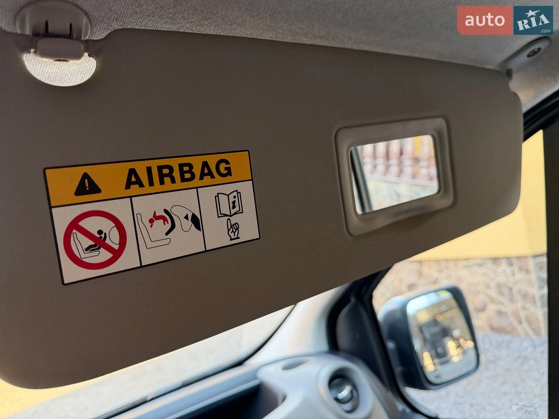 2017 Renault Trafic - мініатюра 107