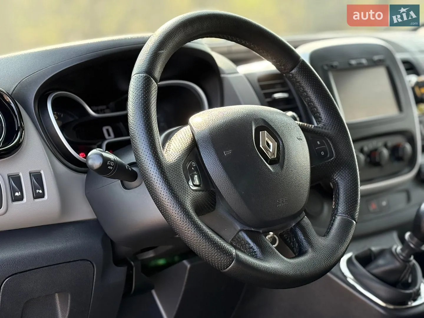 2015 Renault Trafic - мініатюра 18