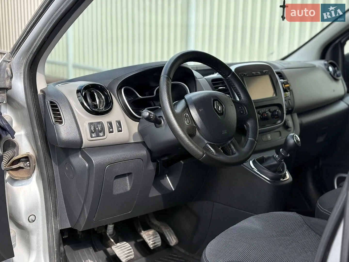 2015 Renault Trafic - мініатюра 24
