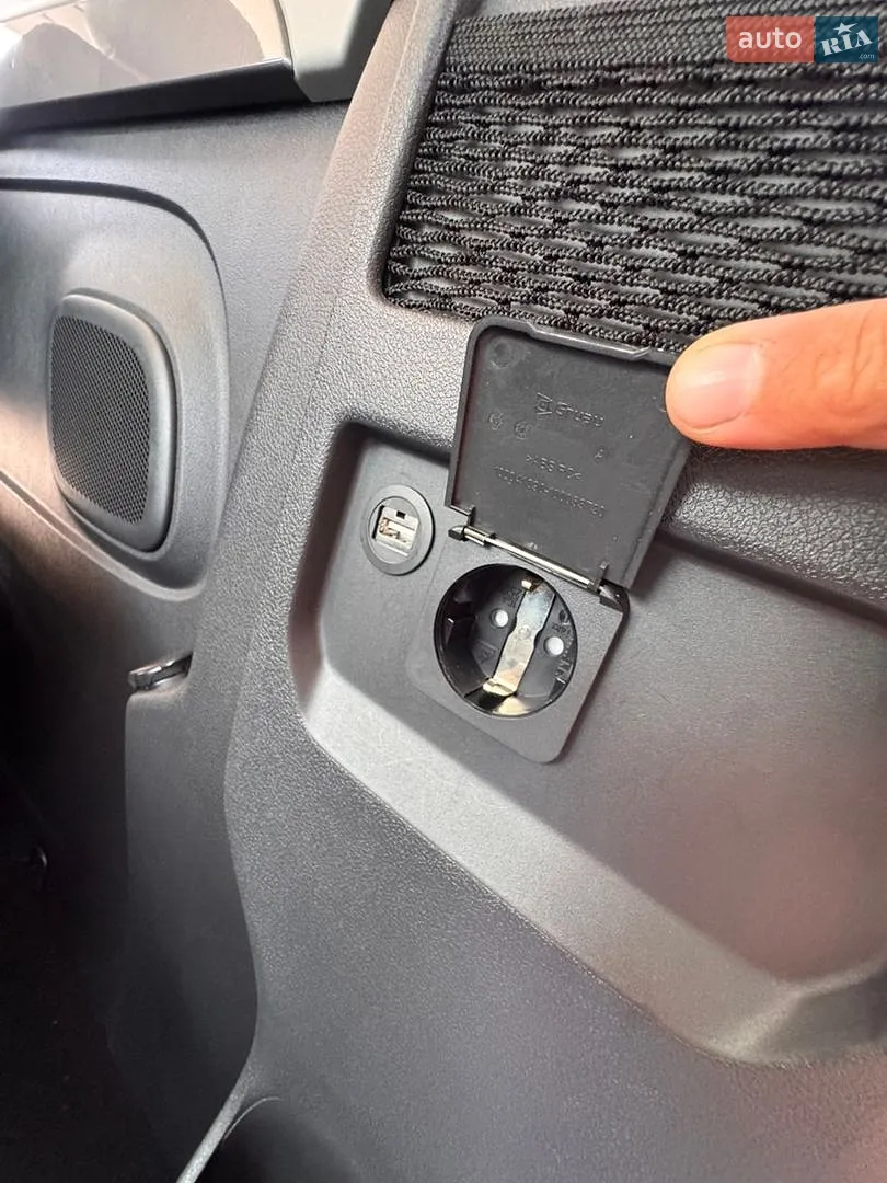 2019 Renault Trafic - мініатюра 24