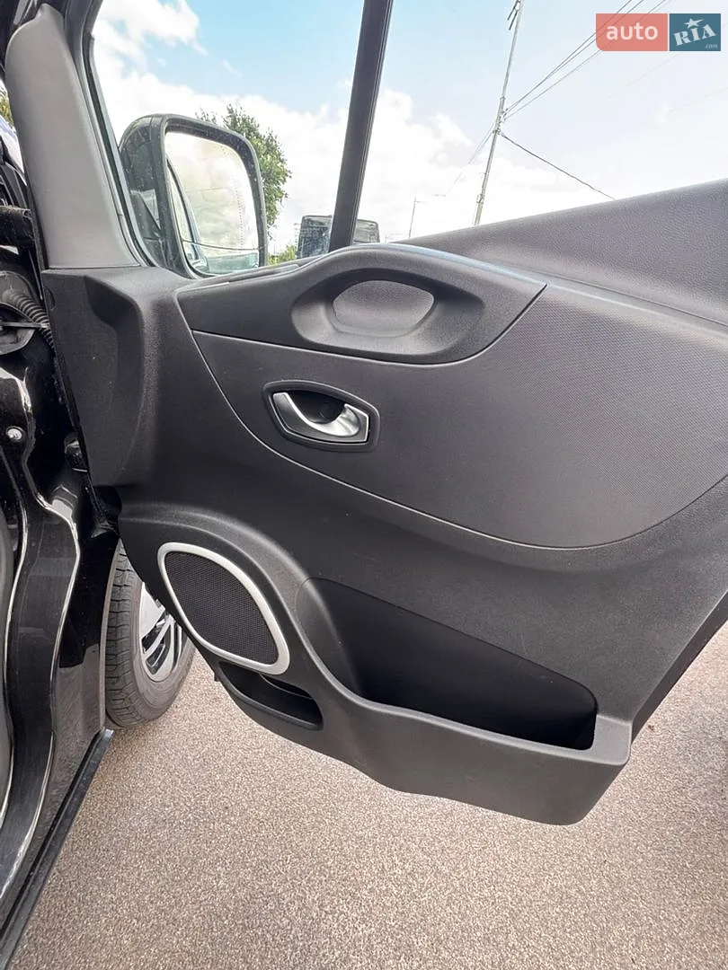2019 Renault Trafic - мініатюра 36