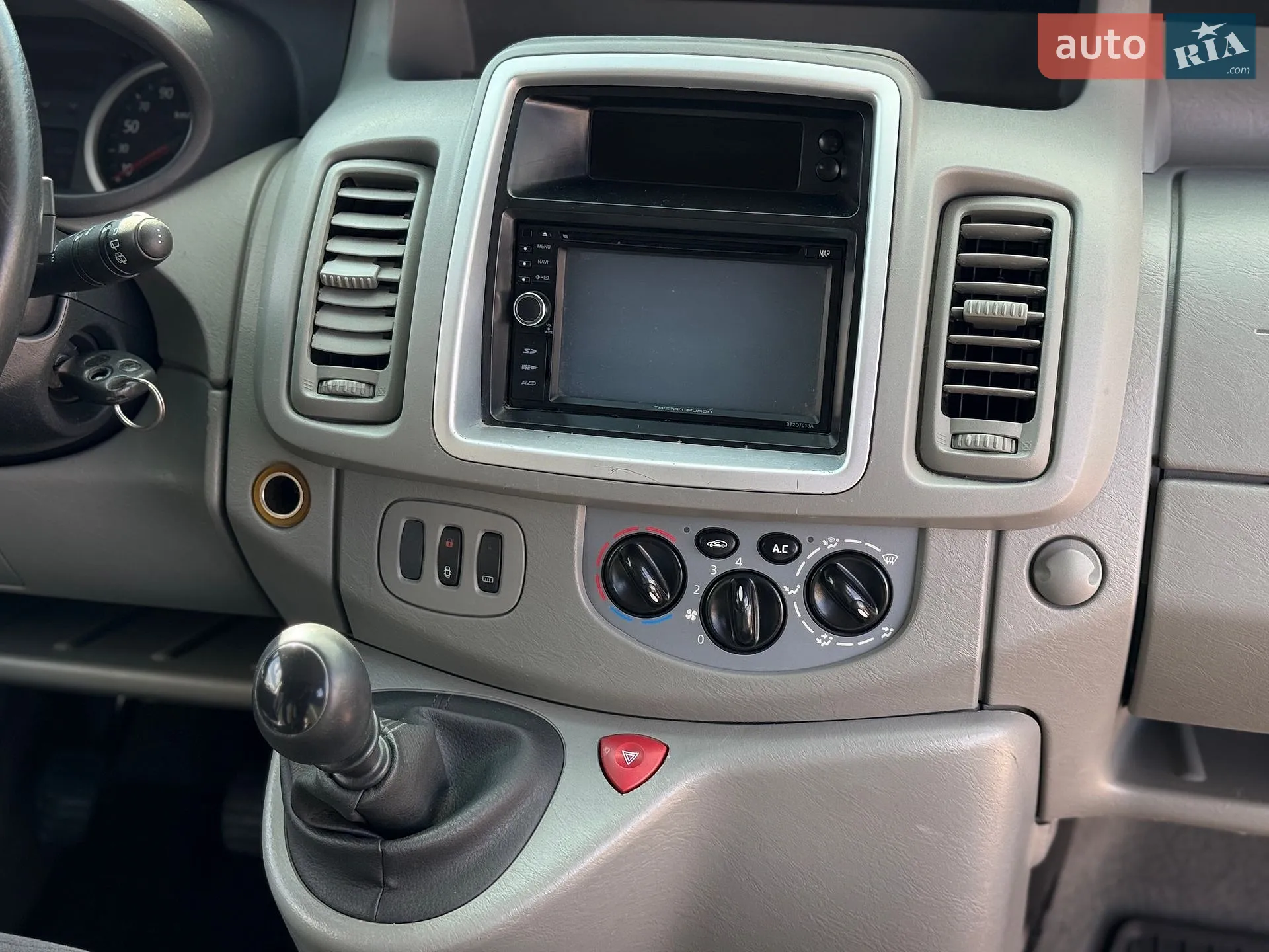 2011 Renault Trafic - мініатюра 16